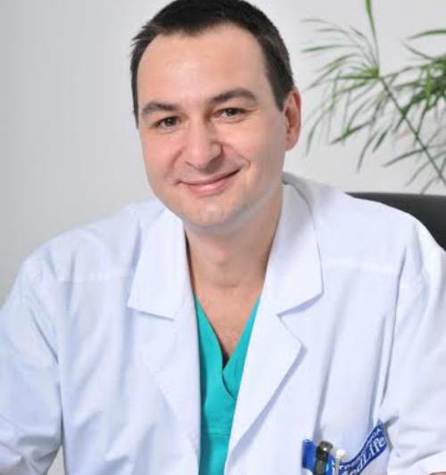 Dr. Radu Victor, Foto: MedLife.ro