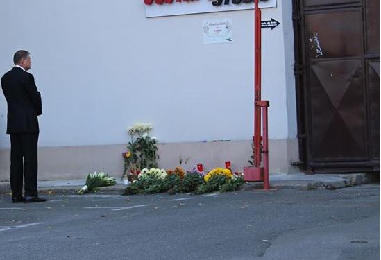 Klaus Iohannis, la locul tragediei din Colectiv, Foto: Mihai Ivascu / Hotnews.ro