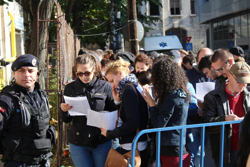 Coada de la Centrul de Transfuzii Bucuresti, Foto: Hotnews