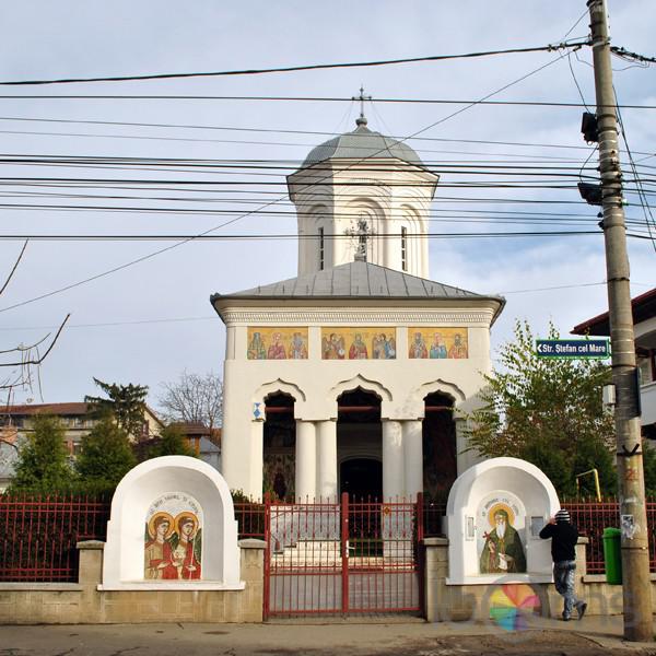 Biserica Sfintii Voievozi, Foto: Observatorulph.ro