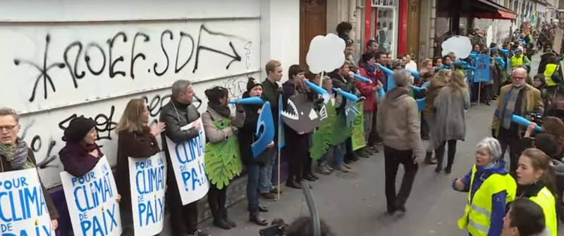 Lant uman contra schimbarilor climatice in Paris, Foto: Captura YouTube