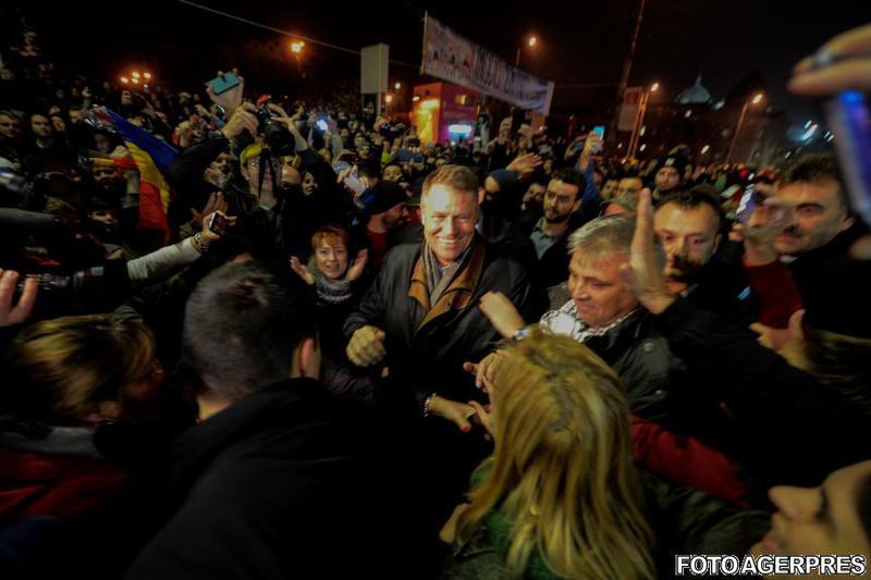 Iohannis in Piata Universitatii acum exact un an, Foto: AGERPRES
