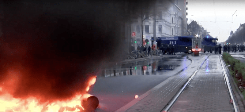 Lupte de strada in Leipzig, Foto: Captura YouTube