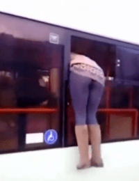 Clipul zilei, Foto: Captura LiveLeak