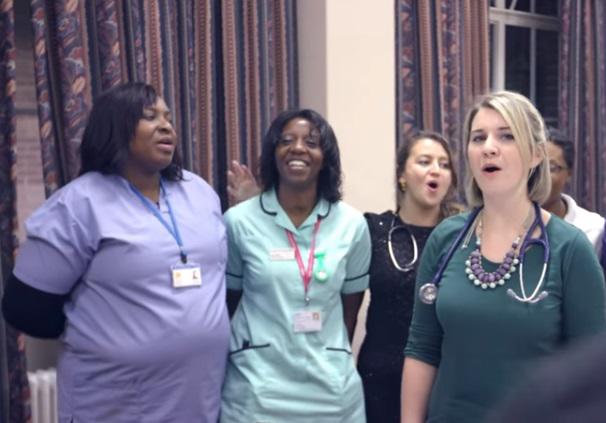 Corul NHS, Foto: Captura YouTube