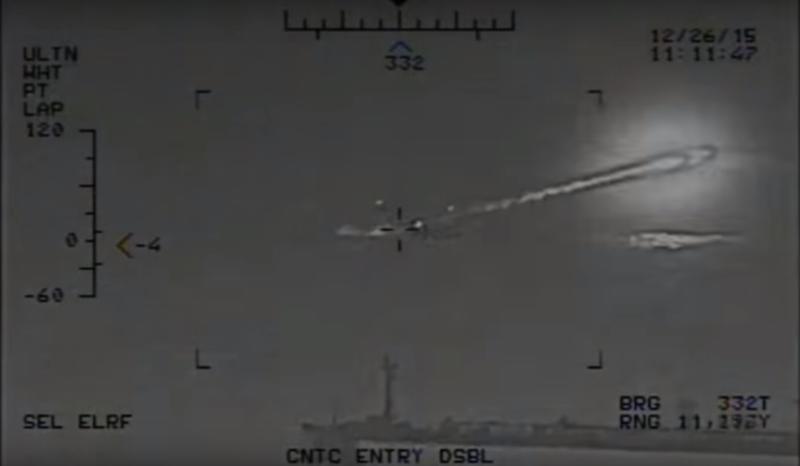 Nave din Iran lansand rachete, Foto: AP