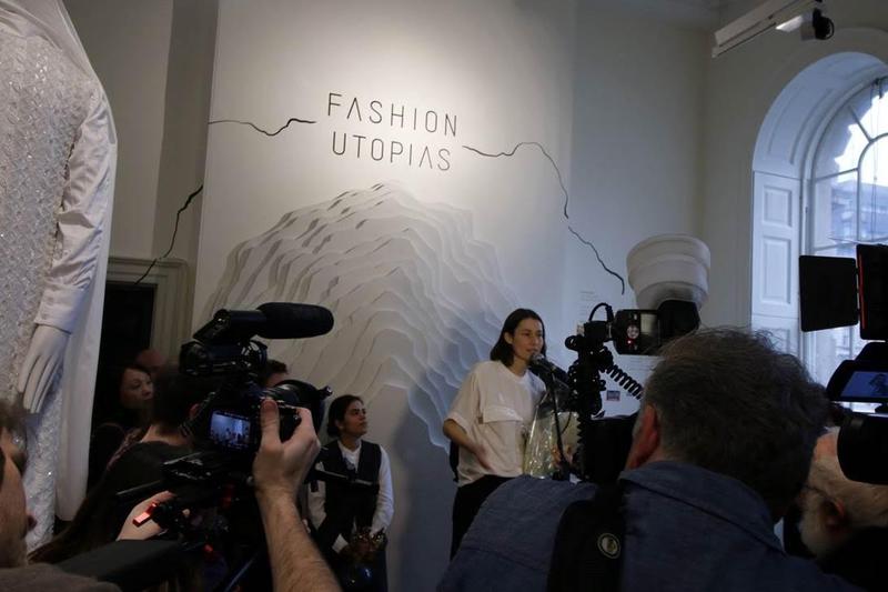 Otilia Mihalcea - premiul pentru design de accesorii, Foto: ICR Londra