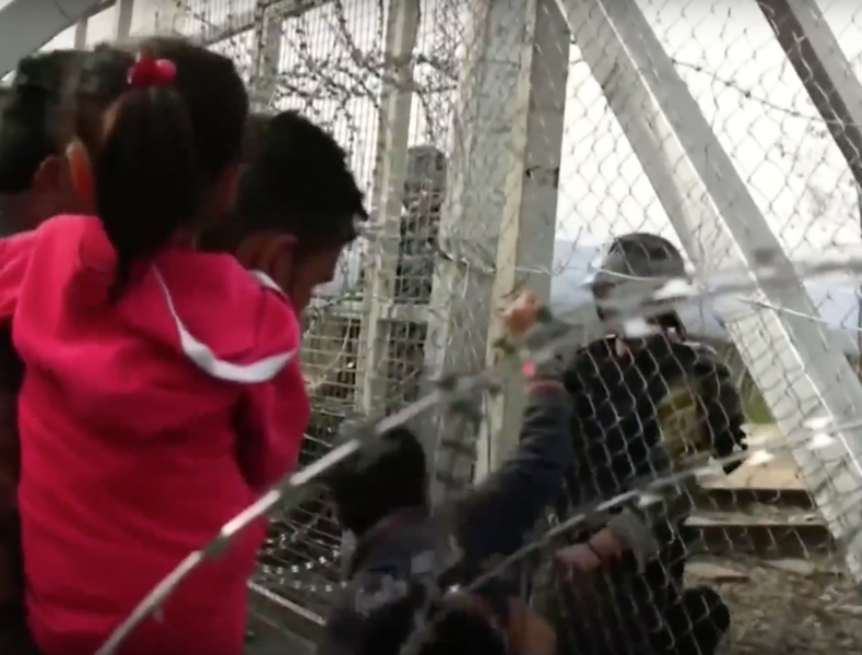 Migranti blocati la granita Greciei cu Macedonia, Foto: Captura YouTube