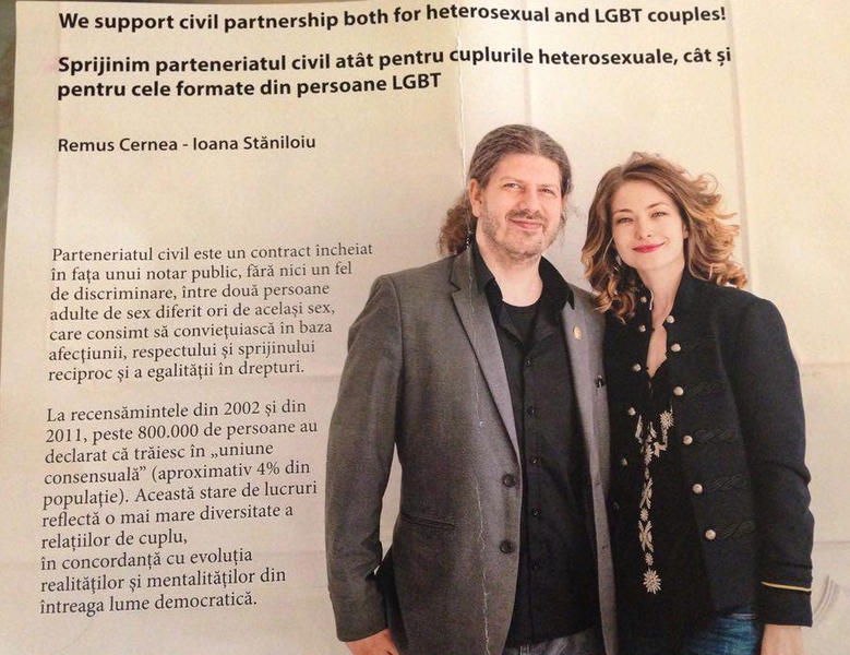 Cernea si prietena sa promovand parteneriatul civil, Foto: Hotnews