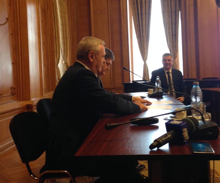 Dragnea si Oprea la semnarea protocolului PSD-UNPR, Foto: Hotnews