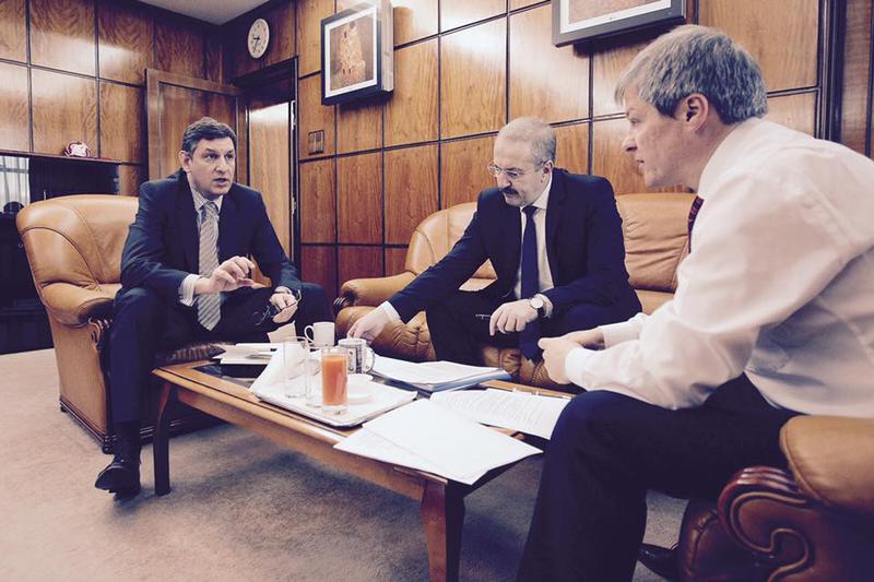 Ciolos s-a intalnit cu Borc si Dancu, Foto: Facebook - Dacian Ciolos