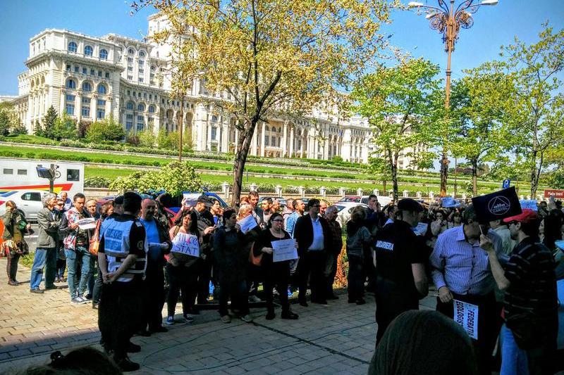 Protest al angajatilor de la Ministerul Mediului, Foto: Hotnews