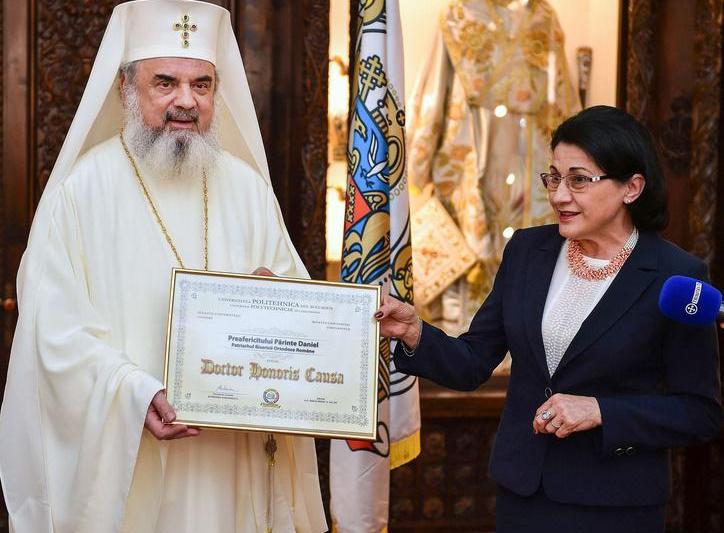 Patriarhul Daniel si Ecaterina Andronescu, Foto: patriarhia.ro
