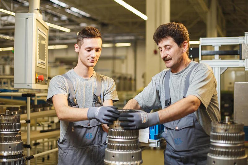 Angajati Star Assembly Sebes, Foto: Daimler