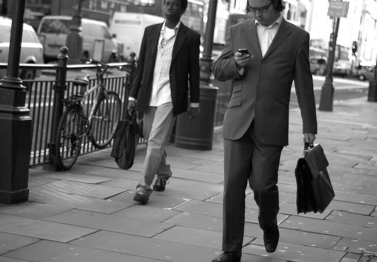 Emailuri dupa programul de lucru?, Foto: Flickr