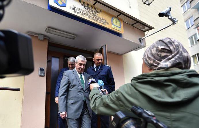 Tariceanu, la DNA Brasov, Foto: Agerpres (editat)