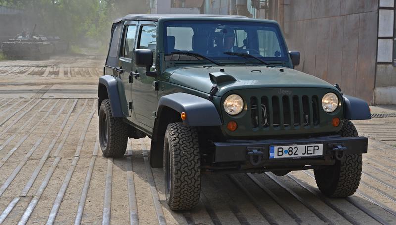 Jeep J8 in Romania, Foto: HotNews.ro / Victor Cozmei