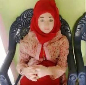 Papusa gonflabila, Foto: Captura YouTube