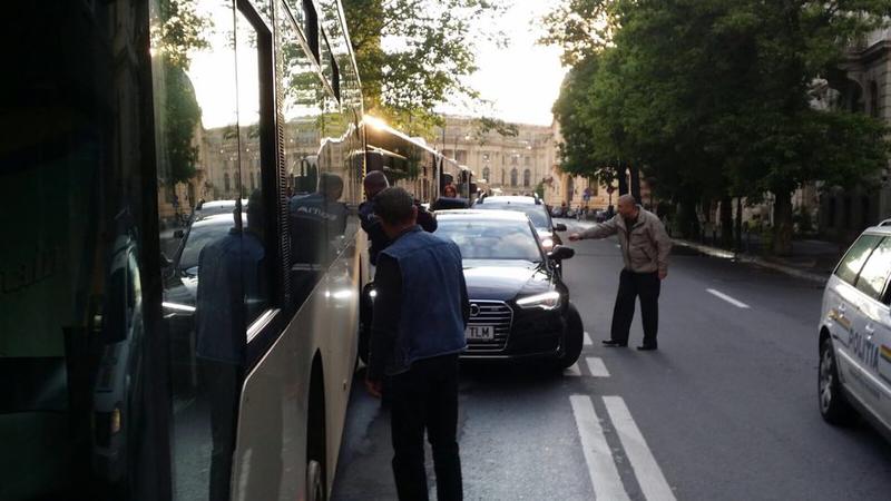 Masina lui Raed Arafat, lovita in trafic, Foto: Hotnews