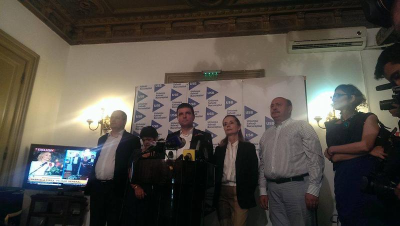 Nicusor Dan si echipa sa de campanie, Foto: Hotnews