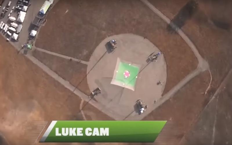 Salt de la 7.600 m fara parasuta, Foto: Captura YouTube