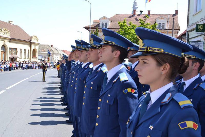 Studenti de la Academia Fortelor Aeriene Henri Coanda, Foto: MApN