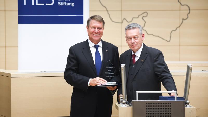 Klaus Iohannis a primit premiul Hermann Ehlers 2016, Foto: Presidency.ro