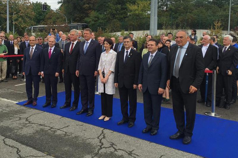 Iohannis la CERN alaturi de ministri ai Educatiei, Foto: Hotnews