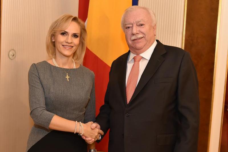 Intalnire Gabriela Firea cu primarul Vienei - Michael Häupl, Foto: Hotnews