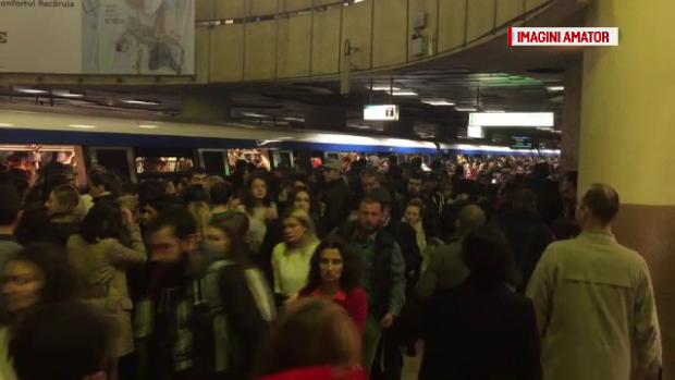 Aglomeratie la metrou, Foto: captura foto