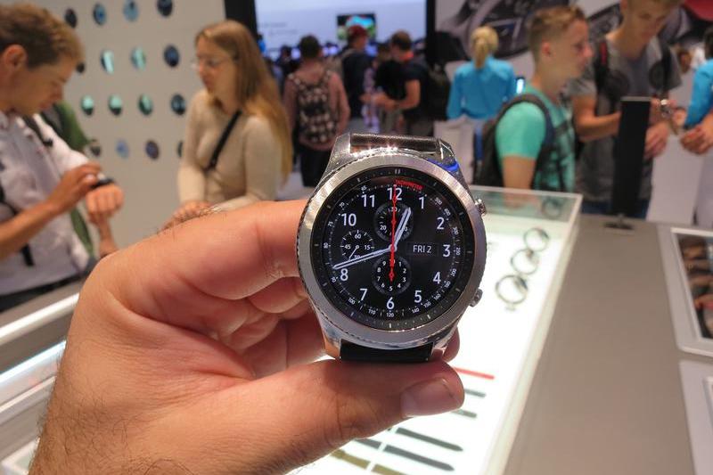 Samsung Gear S3, Foto: HotNews.ro