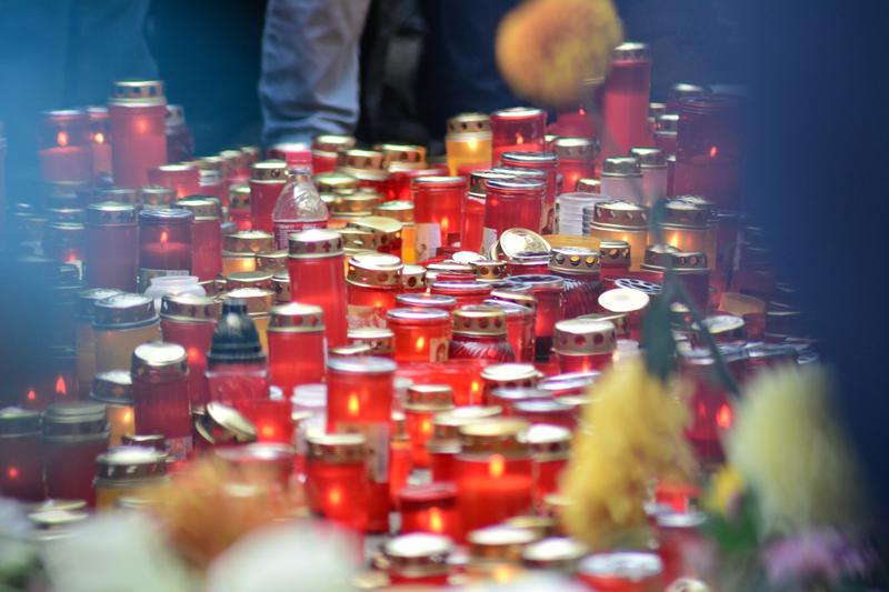 Lumanari pentru victimele de la Colectiv, Foto: Hotnews