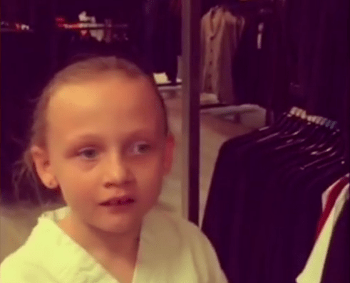 O frumusete revoltata foc, Foto: youtube.com