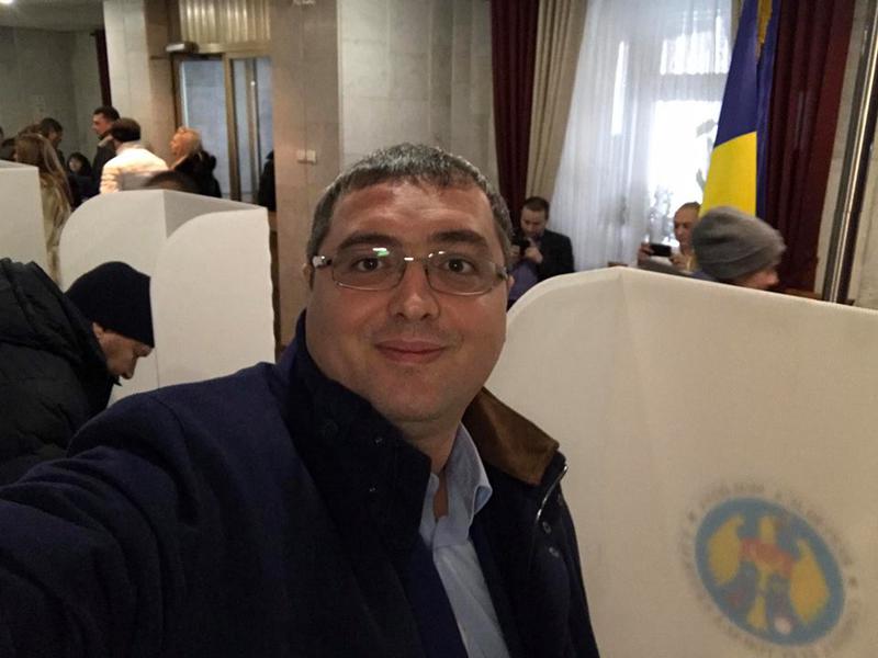 Renato Usatii, selfie la vot, Foto: Facebook/ Renato Usatii