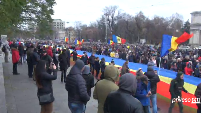 Protest la Chisinau, dupa alegerile prezidentiale, Foto: Captura Privesc.eu