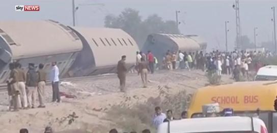 Tren deraiat in India, Foto: Captura SkyNews
