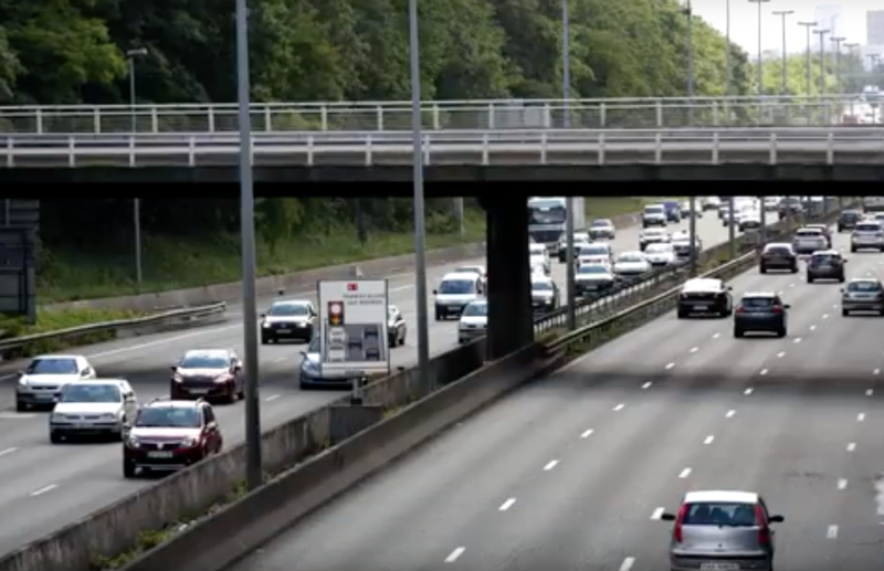 Jaf de 5 mil. euro pe o autostrada pariziana, Foto: Captura YouTube
