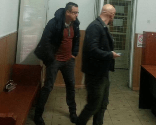 Sorin Blejnar (stanga) adus cu mandat la DNA Ploiesti, Foto: Hotnews