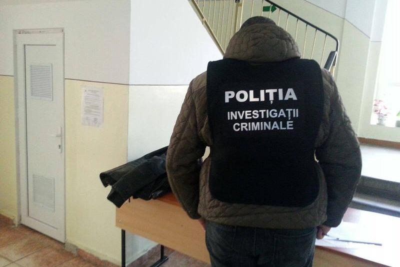 Politia investigheaza furtul unei stampile, Foto: Hotnews