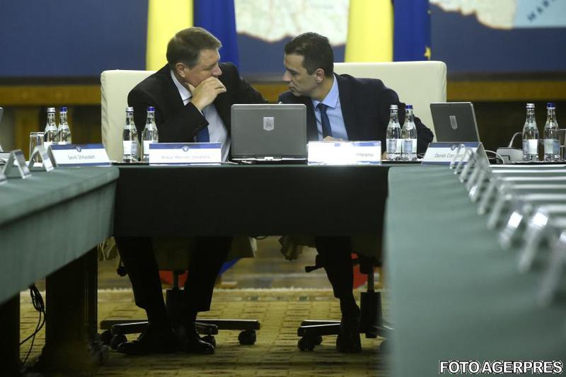 Iohannis si Grindeanu la ultima aparitie a presedintelui la Palatul Victoria, Foto: Agerpres