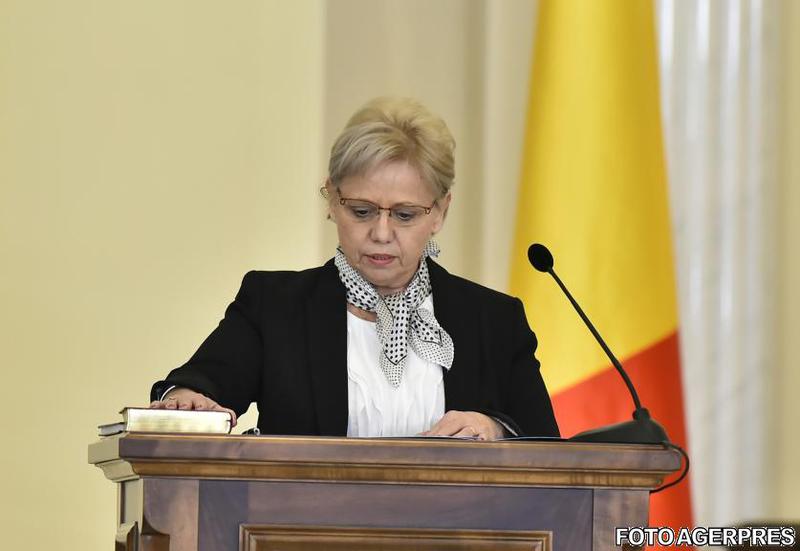 Adriana Petcu, ministrul Apelor si Padurilor, Foto: AGERPRES