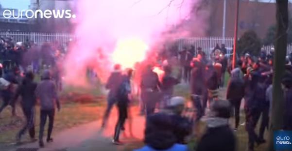 Noi revolte la Bobigny, Foto: Captura YouTube