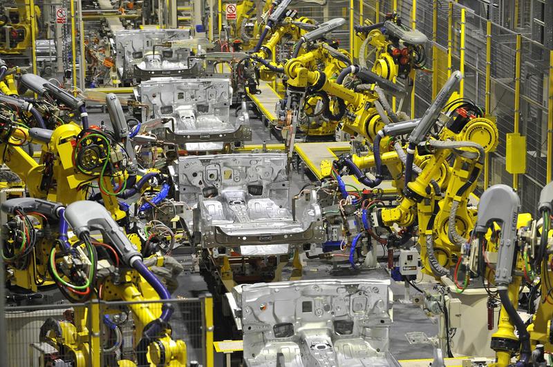 Intr-o uzina auto, Foto: Nissan