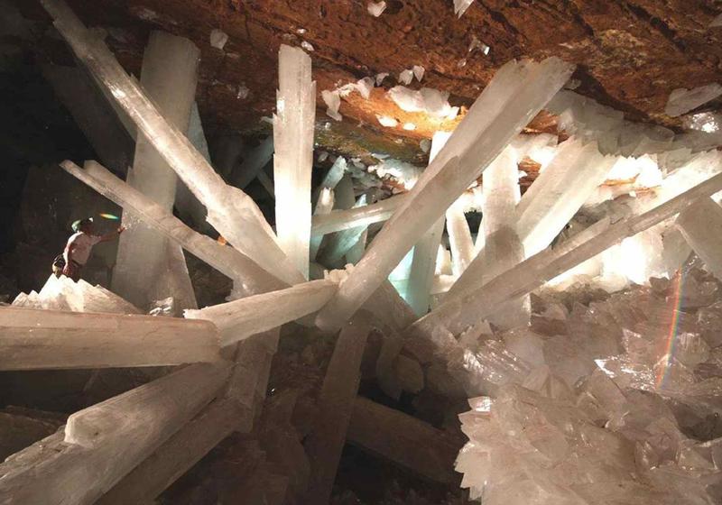 Cristale gigantice in mina Naica, Foto: NASA