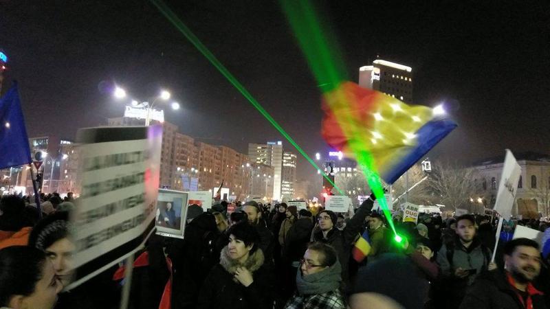 Lasere in Piata Victoriei, Foto: Hotnews