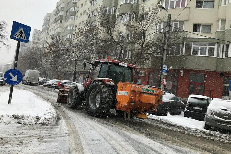 Operatiune de deszapezire, Foto: Primaria sector 1