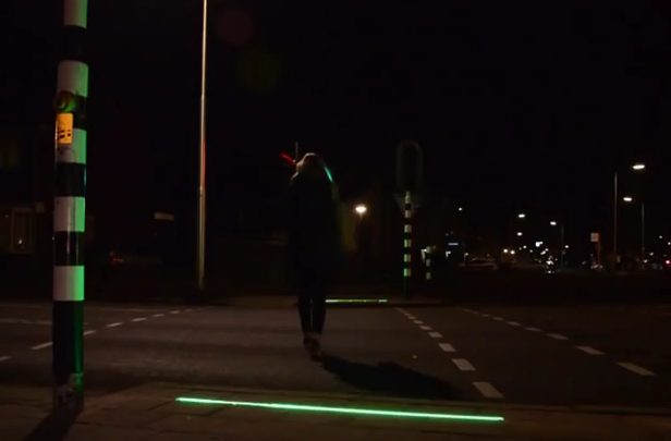 Benzi luminoase, Foto: youtube.com