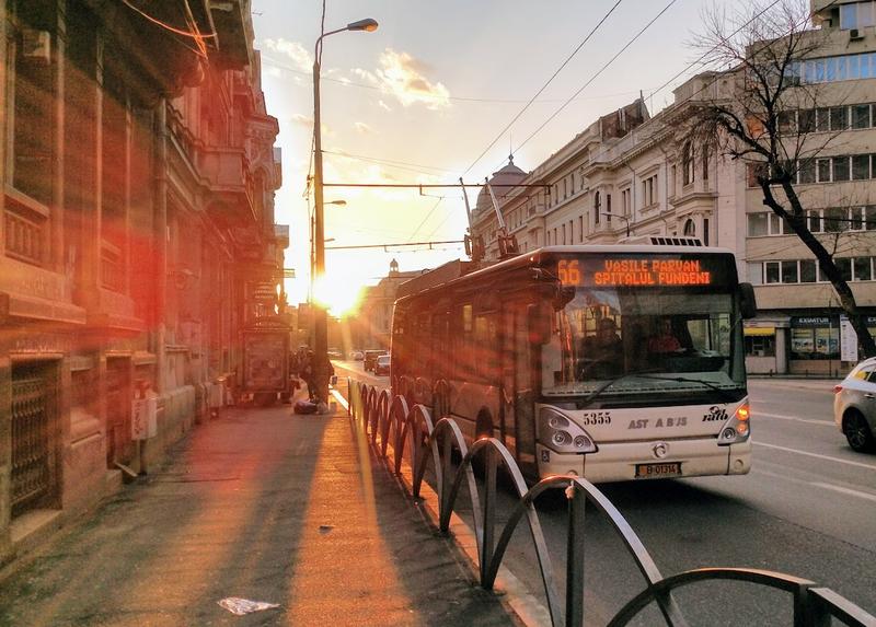 Troleibuz RATB, Foto: HotNews.ro / Victor Cozmei