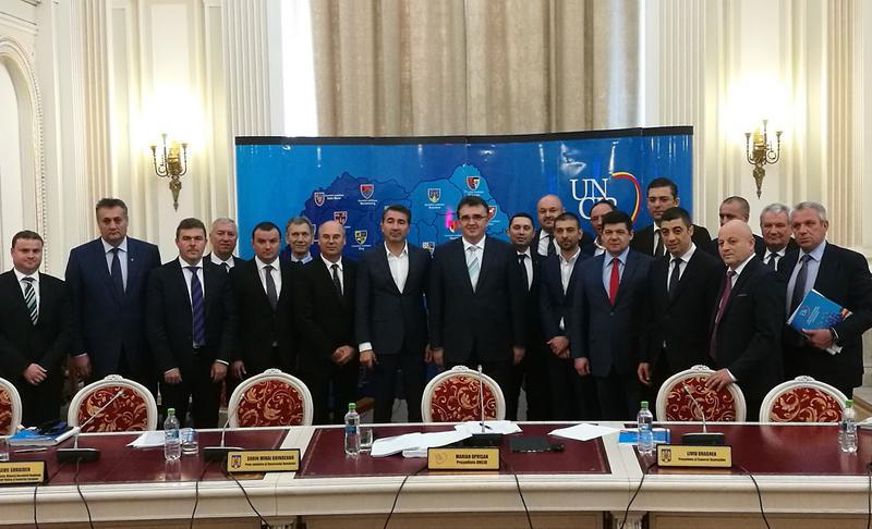 Marian Oprisan si ceilalti sefi de CJ, Foto: Hotnews