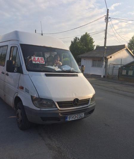 Microbuzul pe linia 445 Pipera - Tunari, Foto: Hotnews